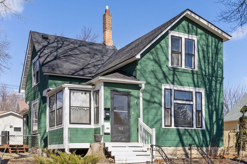 Photo of 965 E Fremont Avenue, Saint Paul, MN 55106 (MLS # 7036928)