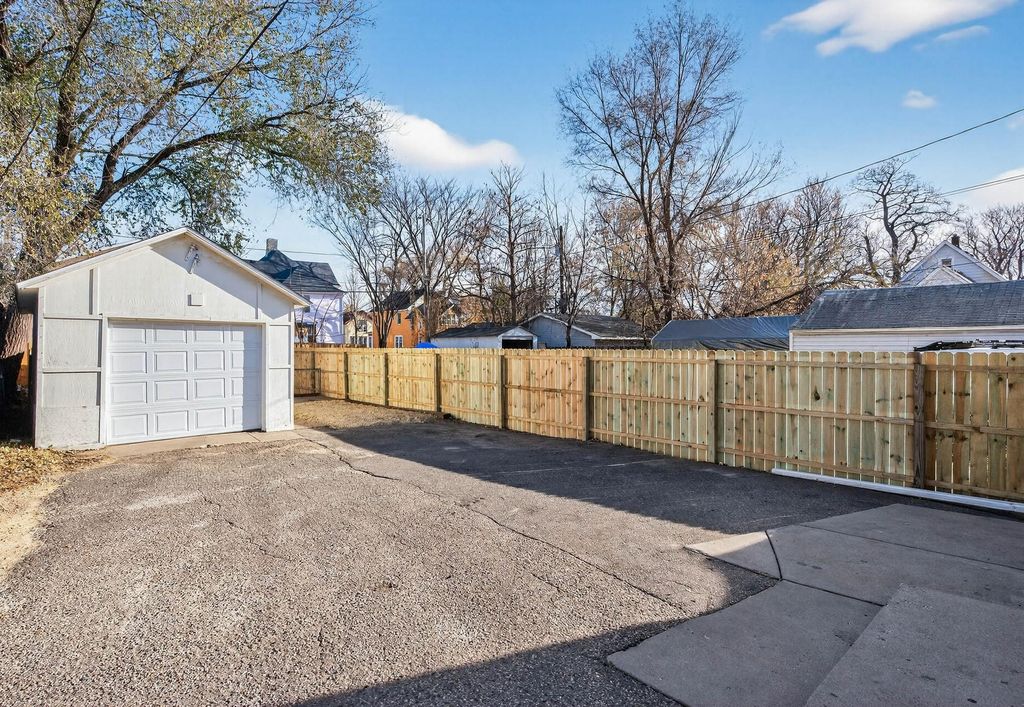 Photo of 694 Desoto Street, Saint Paul, MN 55130 (MLS # 7014871)