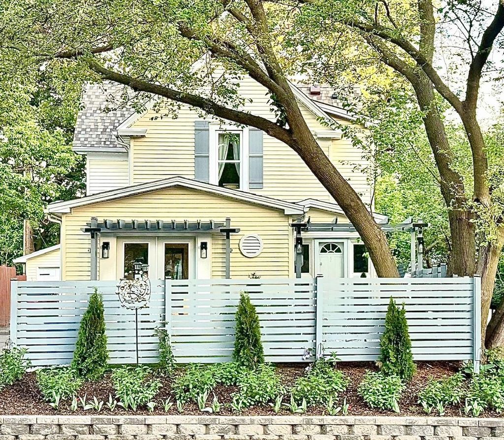 Photo of 4408 Xerxes Avenue S, Minneapolis, MN 55410 (MLS # 7081562)