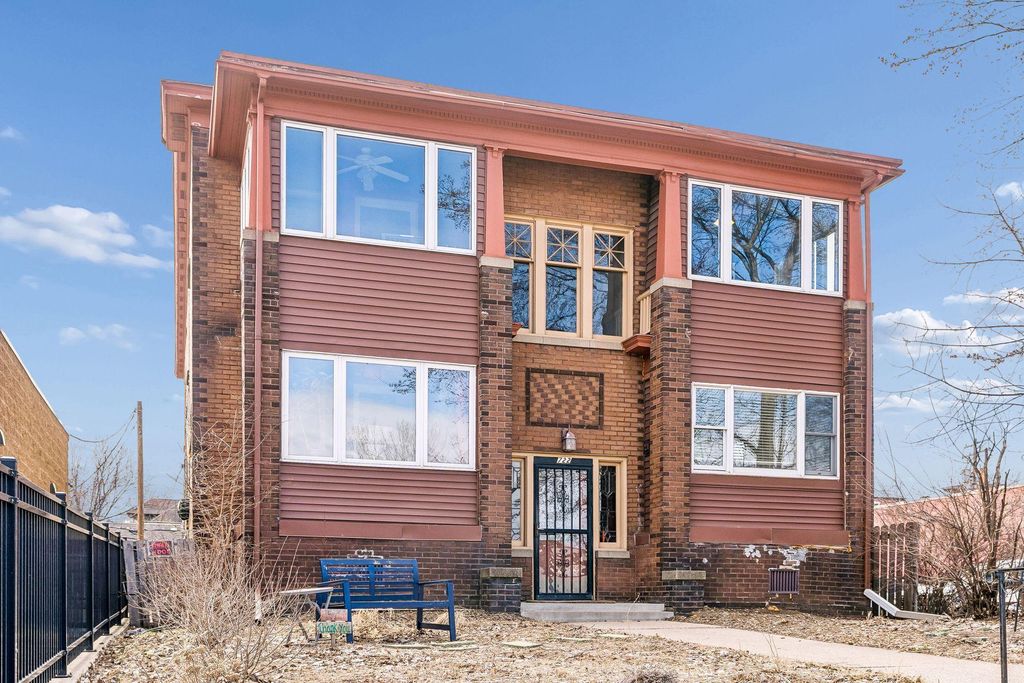 Photo of 722 Grand Avenue #D, Saint Paul, MN 55105 (MLS # 7039628)