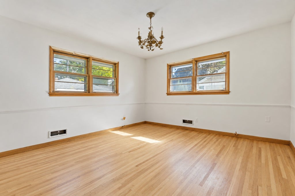 Photo of 54 Hilltop Lane, Saint Paul, MN 55116 (MLS # 7162735)