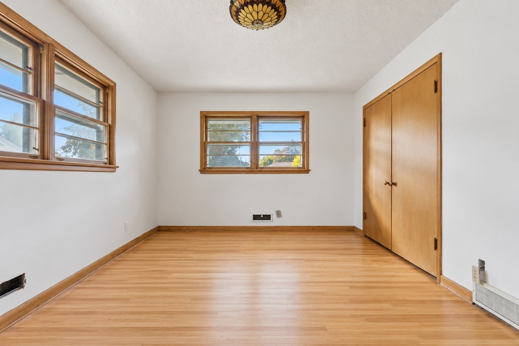 Photo of 54 Hilltop Lane, Saint Paul, MN 55116 (MLS # 7162735)