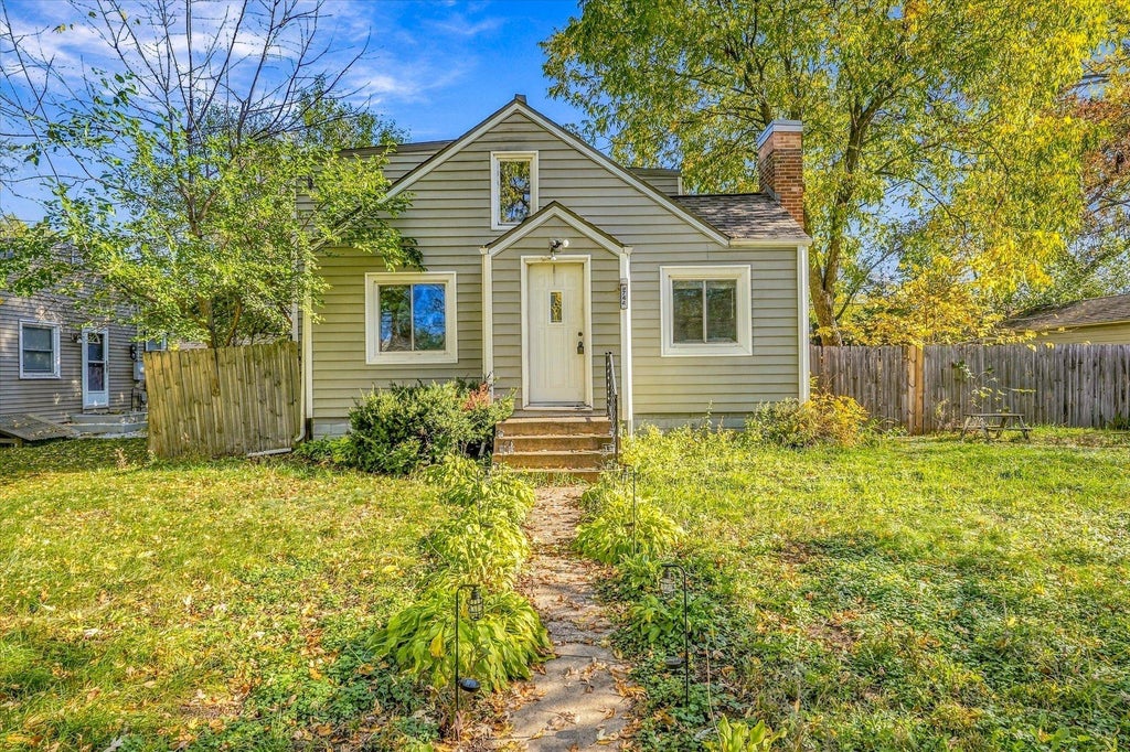 Photo of 5744 Bryant Avenue N, Brooklyn Center, MN 55430 (MLS # 7165172)