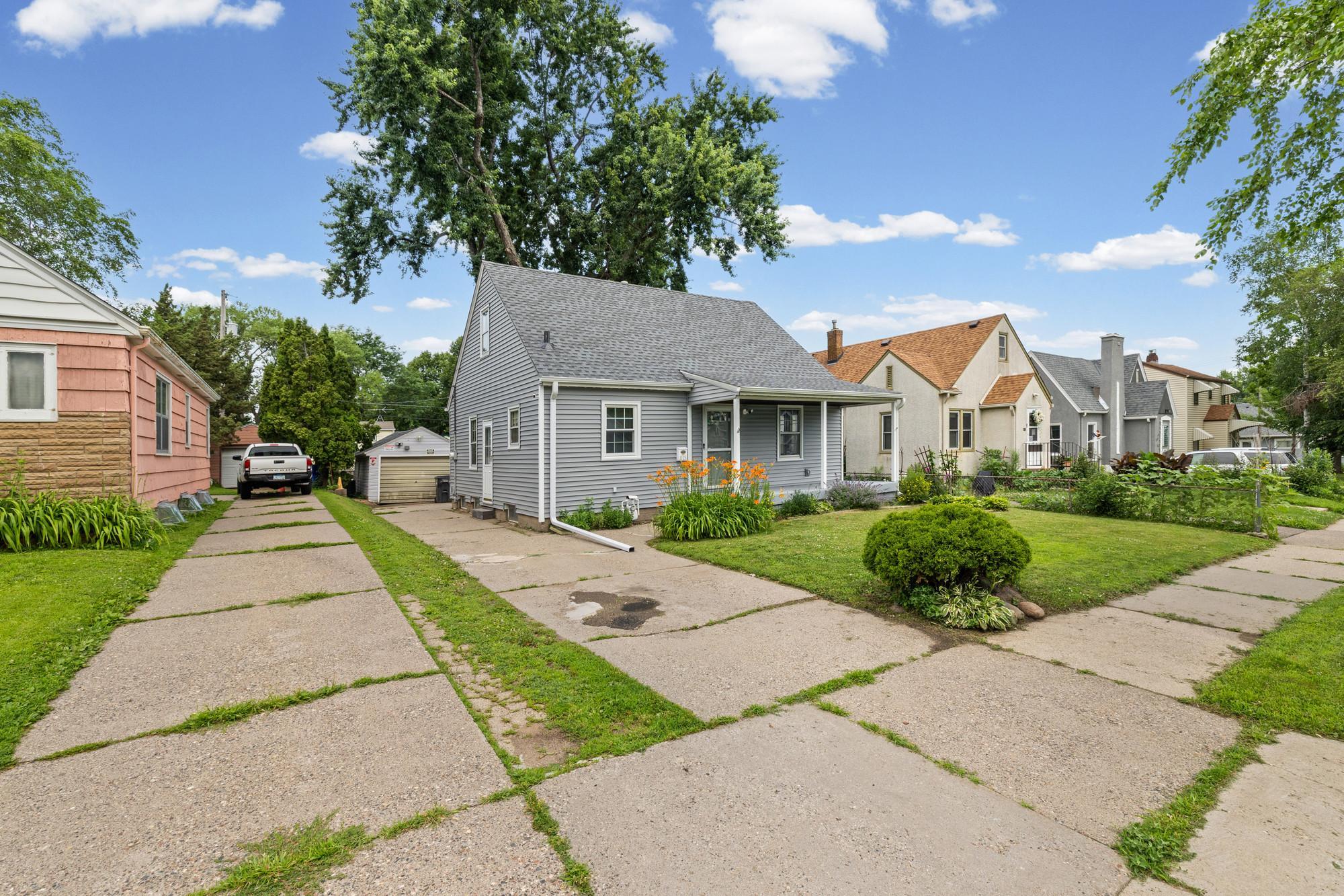 1125 Farrington Street