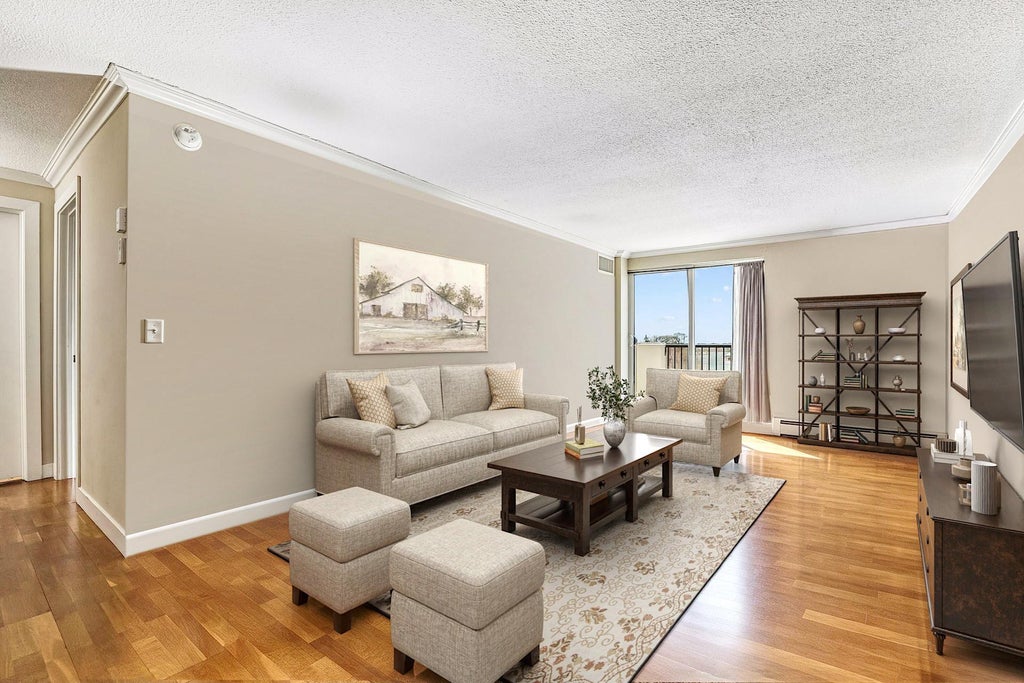 Photo of 2800 W 44th Street #603, Minneapolis, MN 55410 (MLS # 7163522)