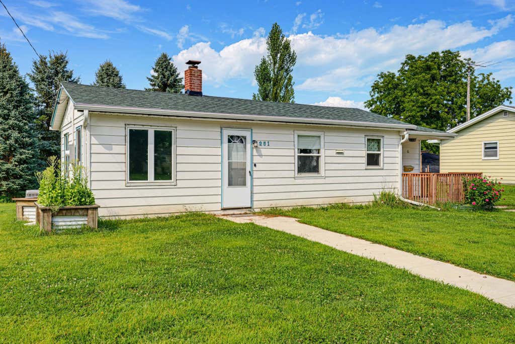 Photo of 251 Dupont Avenue NE, Hector, MN 55342 (MLS # 7125127)