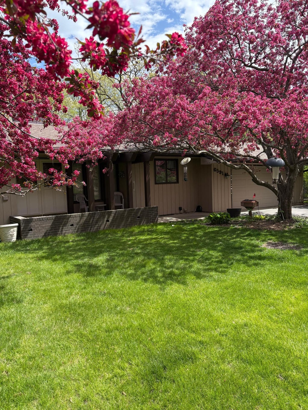 Photo of 6591 Manchester Lane, Eden Prairie, MN 55346 (MLS # 7114057)