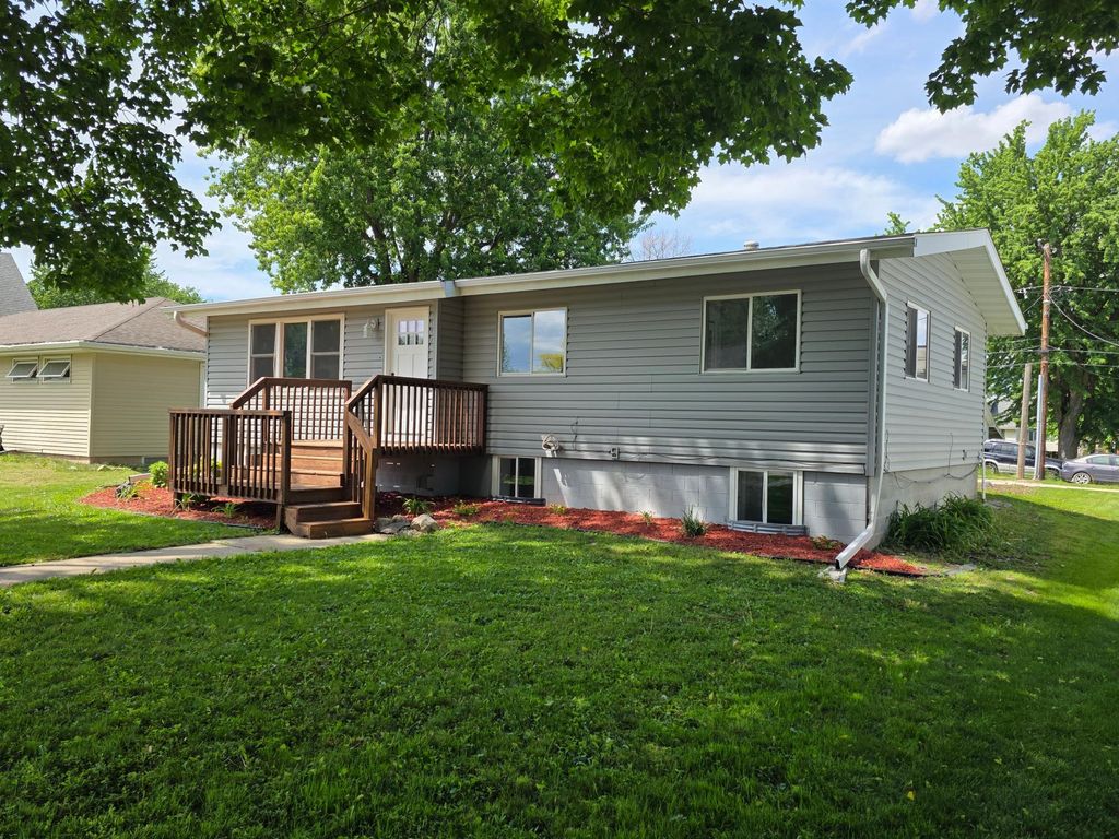 Photo of 510 Arnold Street, West Concord, MN 55985 (MLS # 7083942)