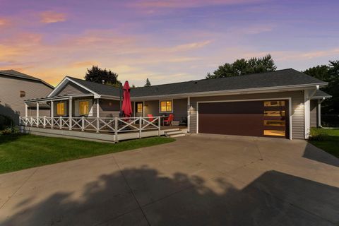 984 Boardwalk Court Shoreview MN 55126