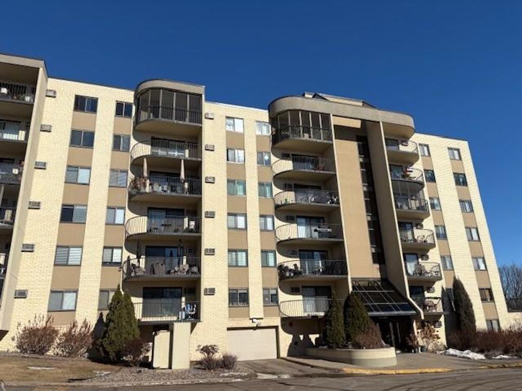 Photo of 4340 Halifax Avenue N, Robbinsdale, MN 55422 (MLS # 7000958)