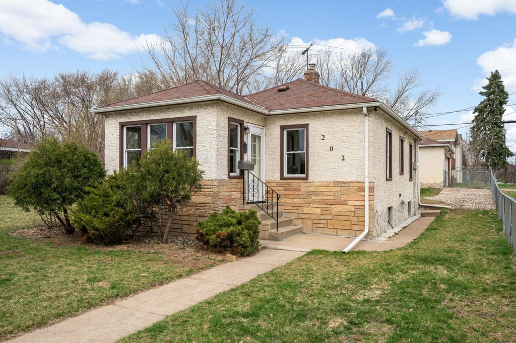 Photo of 202 Park Street W, South Saint Paul, MN 55075 (MLS # 7056176)