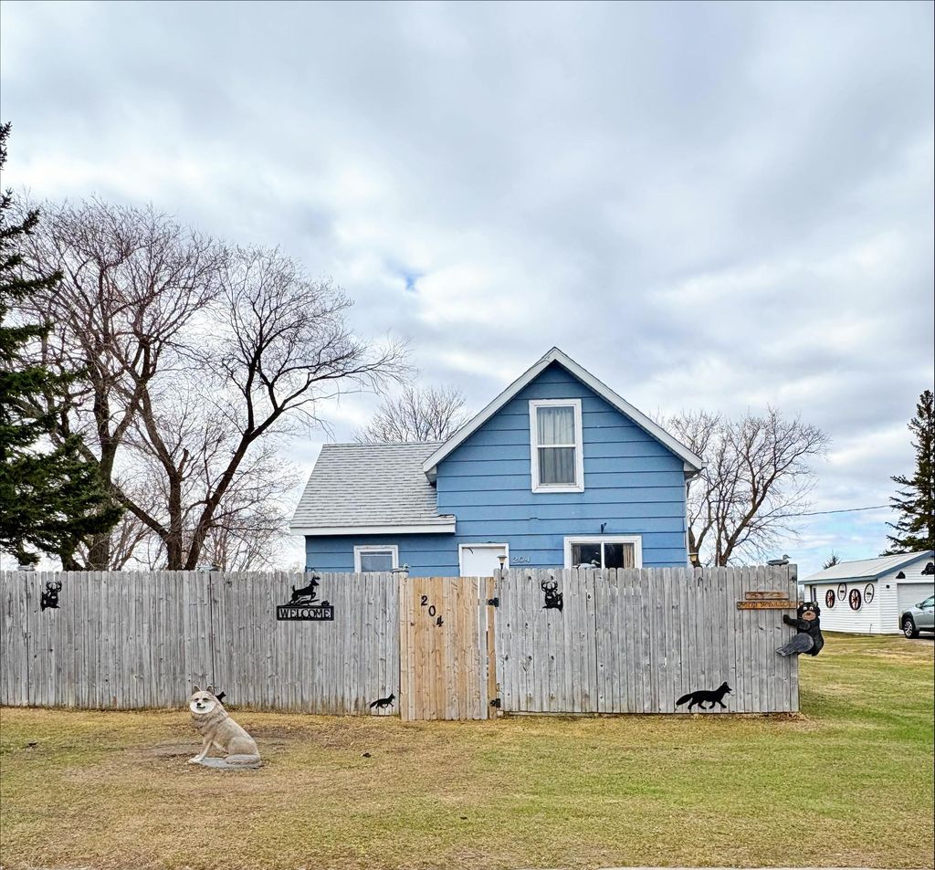 Photo of 204 5th Street E, Lancaster, MN 56735 (MLS # 7068484)