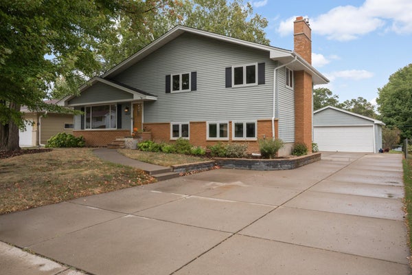 4632 GETTYSBURG AVE N, MINNEAPOLIS, MN 55428 - Image c8642337a4a8b9e3eb2ff66fdfdbbfe2/870124933