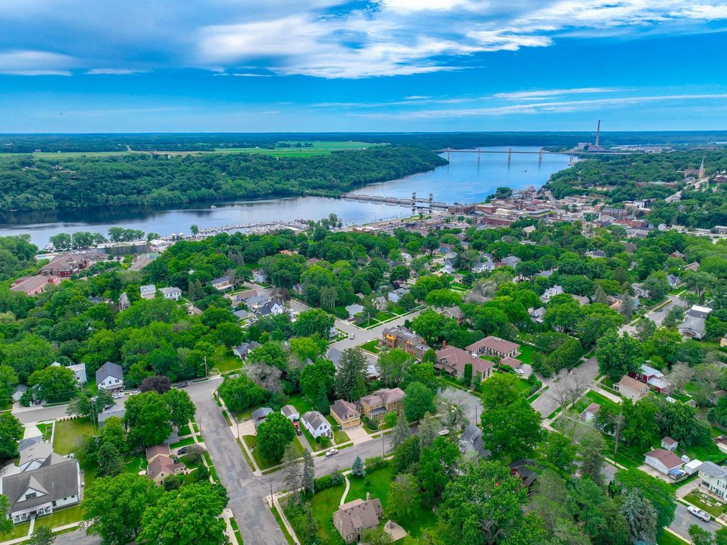 Photo of 809 5th Street N, Stillwater, MN 55082 (MLS # 7003217)