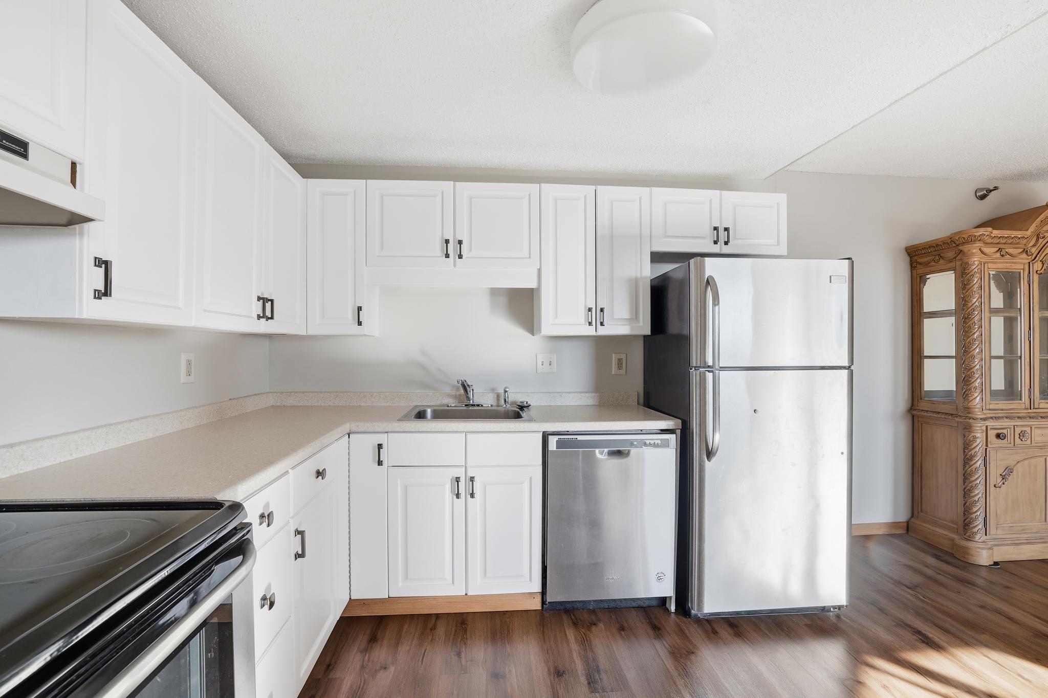 78 10th Street E 1802