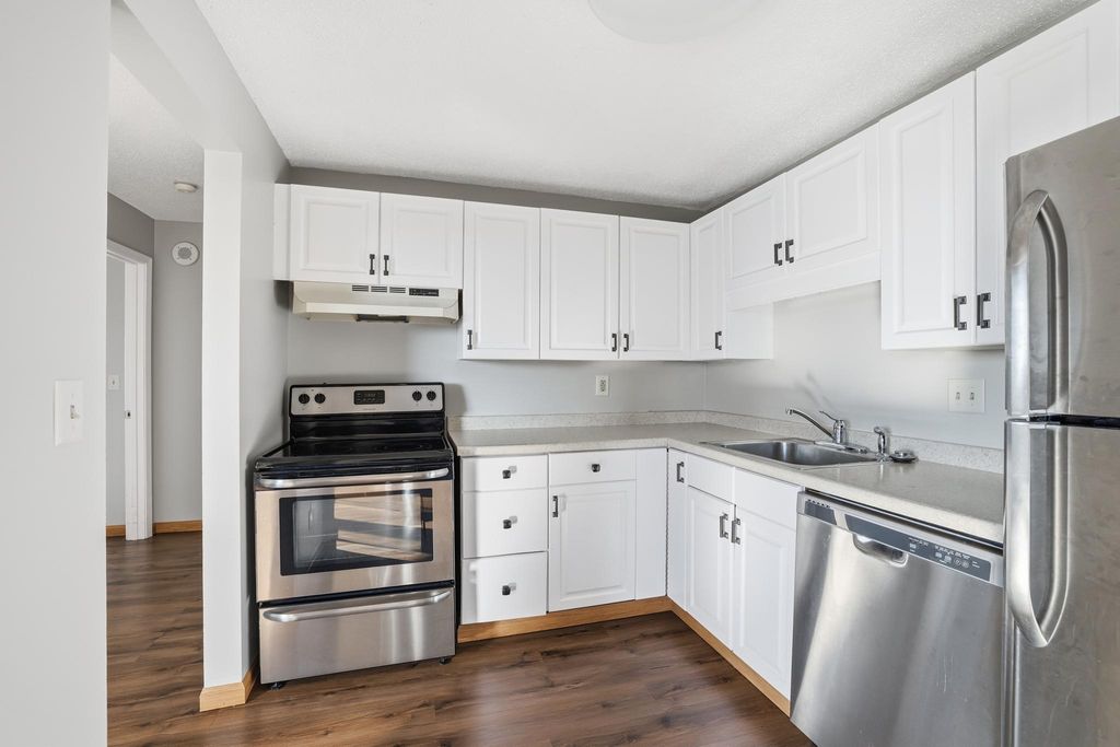 Photo of 78 10th Street E #1802, Saint Paul, MN 55101 (MLS # 6820370)