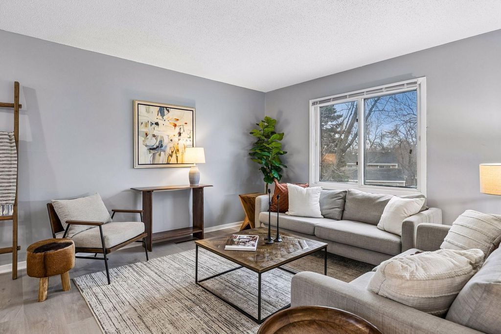 Photo of 7852 Rimbley Road, Woodbury, MN 55125 (MLS # 7024594)