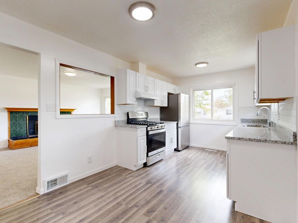 Photo of 1413 Park Street, Saint Paul, MN 55117 (MLS # 7065639)