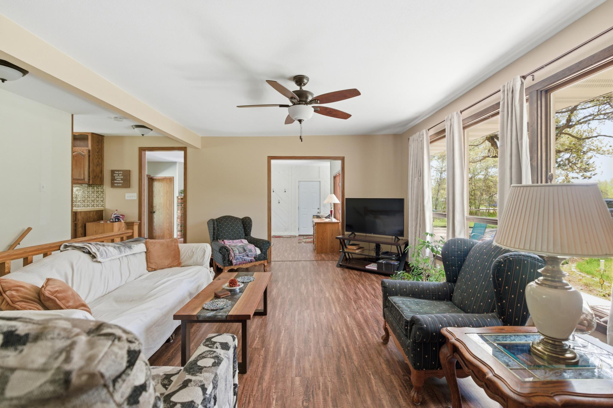 6458 Clearwater Road