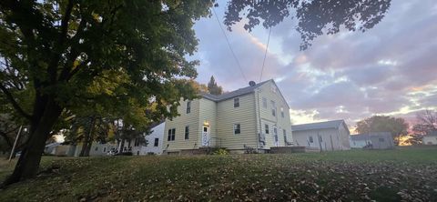 1420 Frank Hall Drive Albert Lea MN 56007