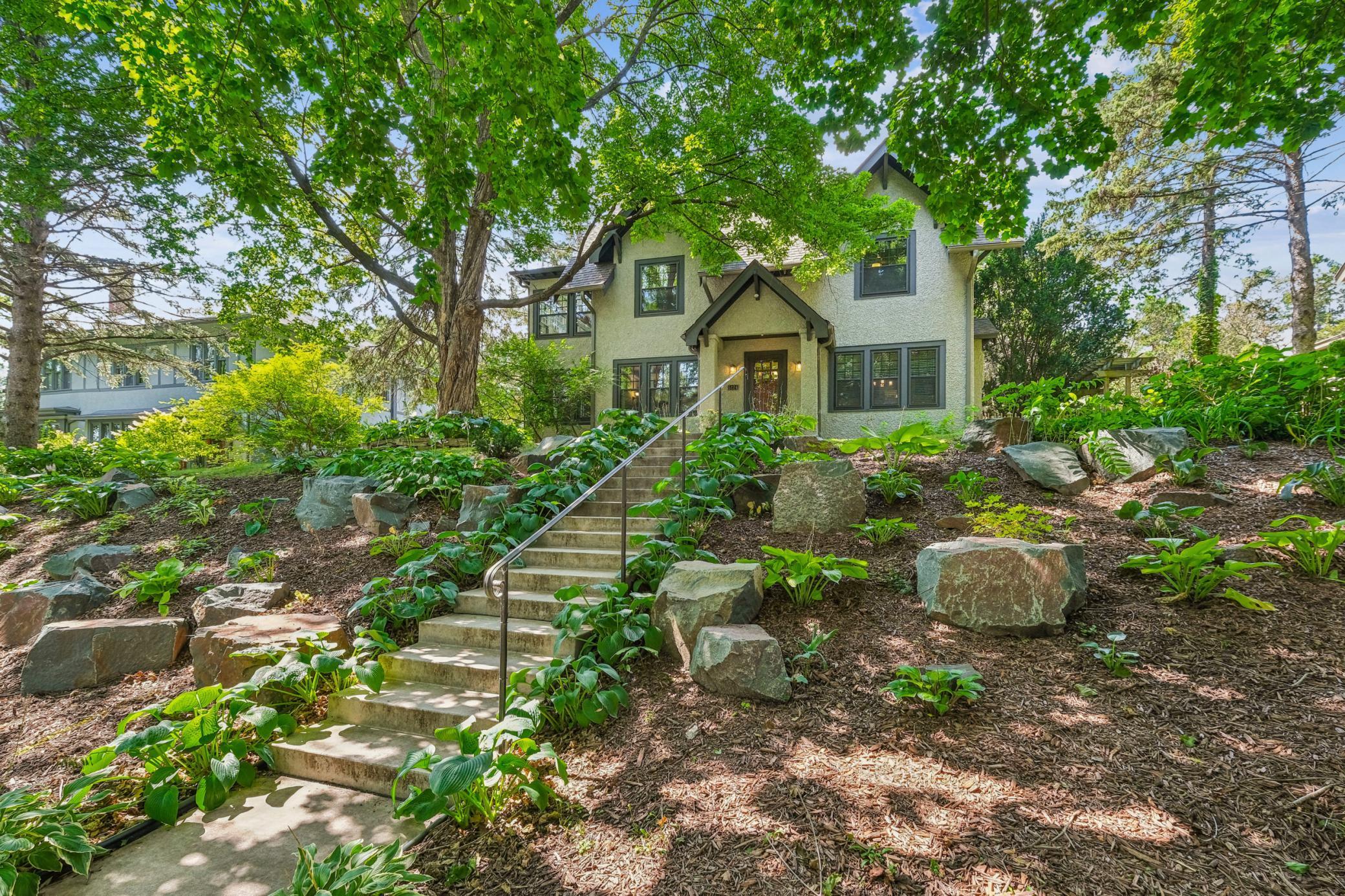 5124 Wentworth Avenue