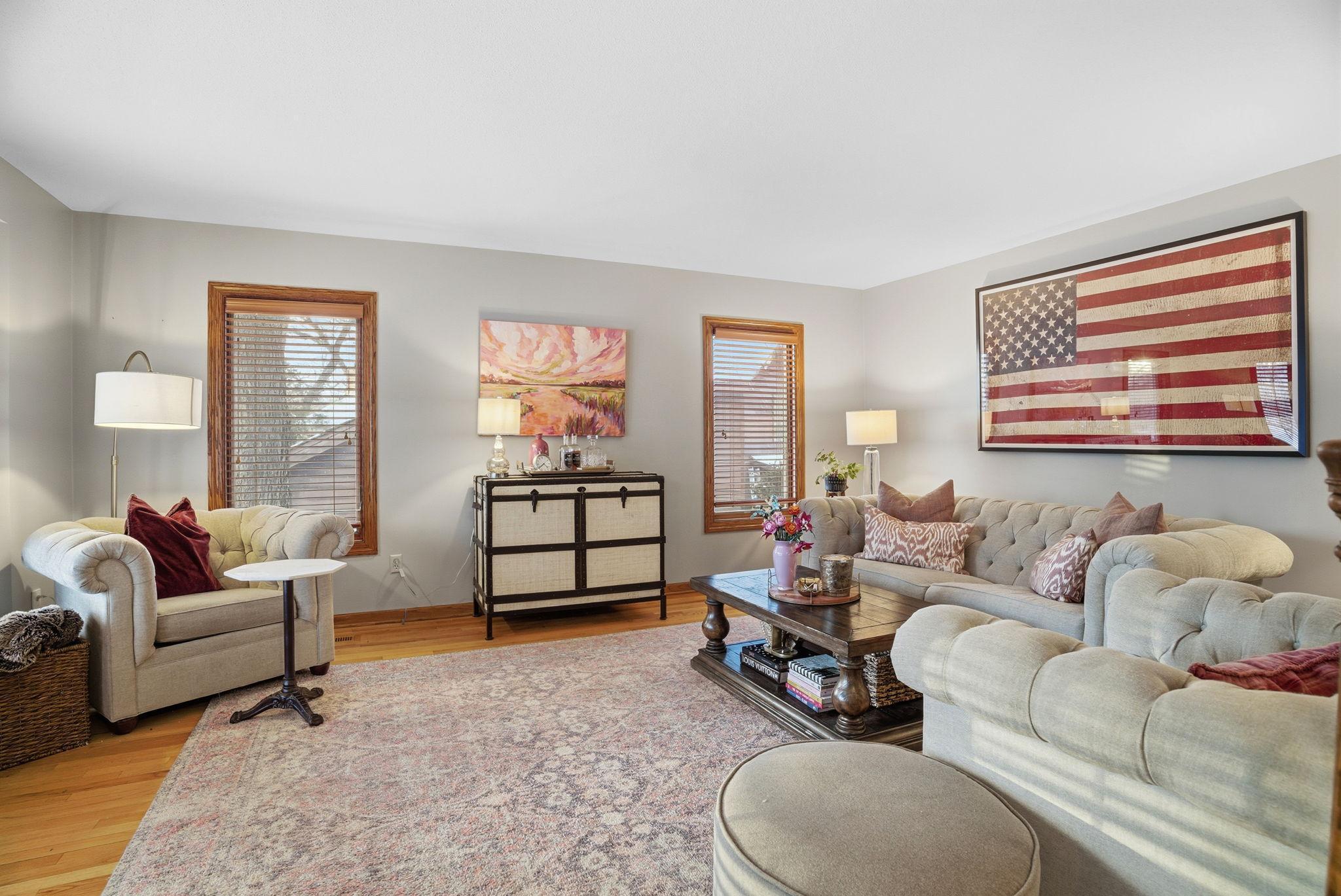 5500 River Bluff Curve