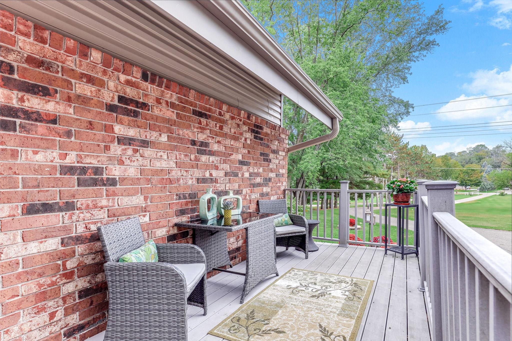 1401 Omaha Avenue N