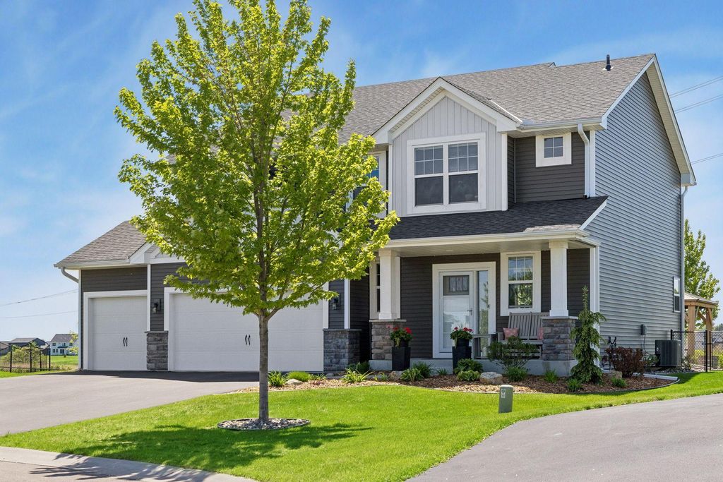 Photo of 9789 Glacial Valley Bay, Woodbury, MN 55129 (MLS # 7077242)