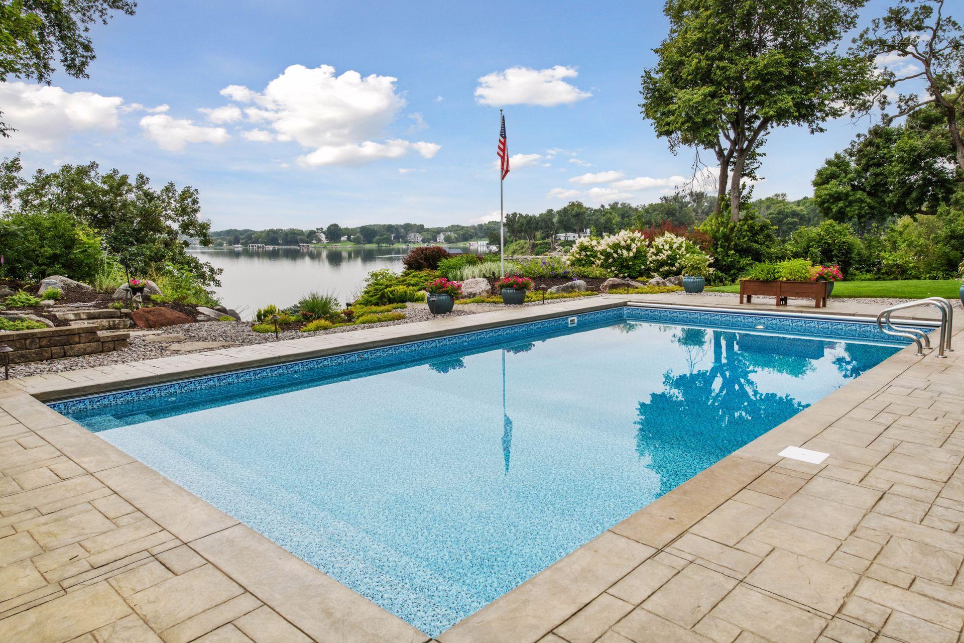 1065 Bayside Lane