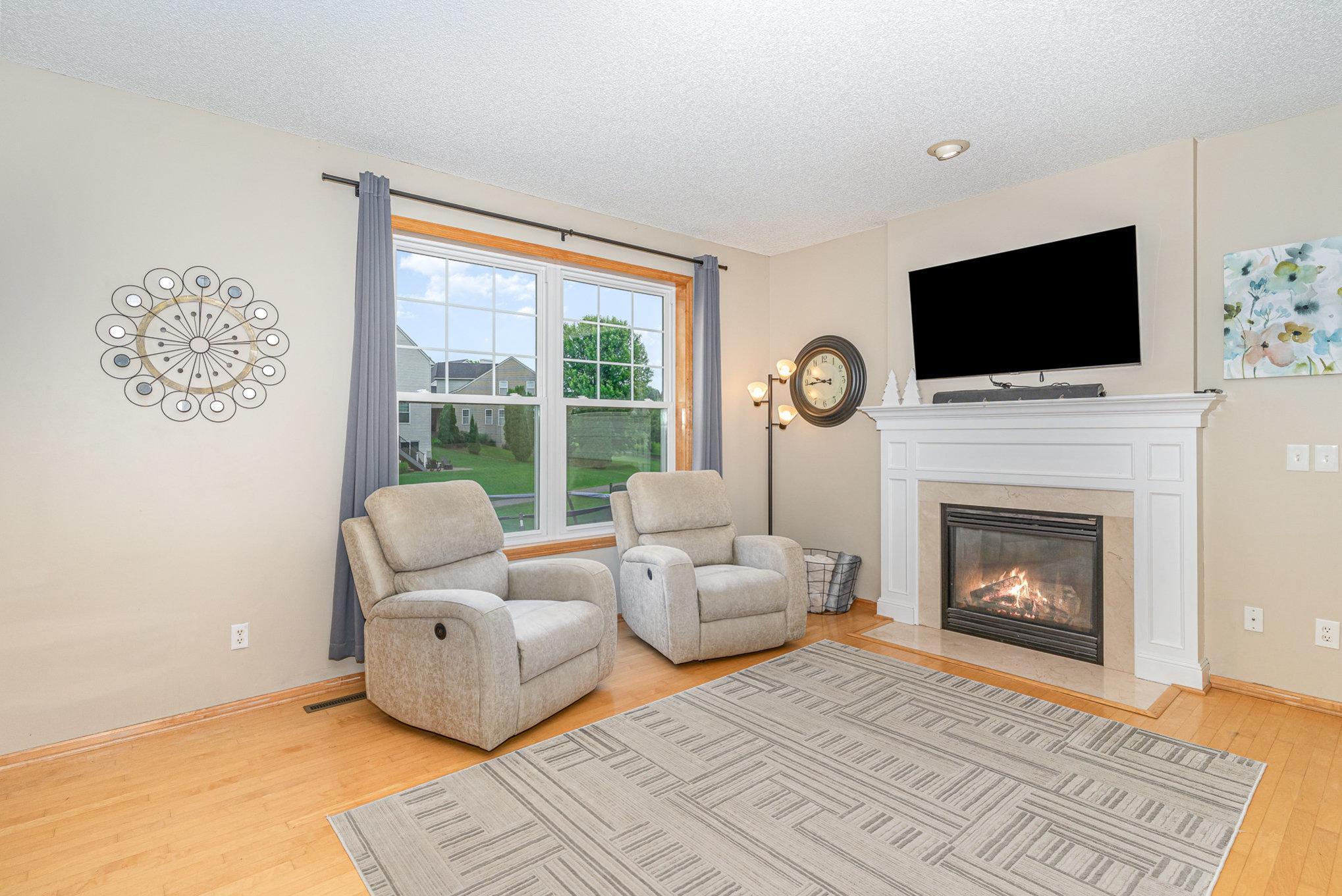 15265 Dupont Path