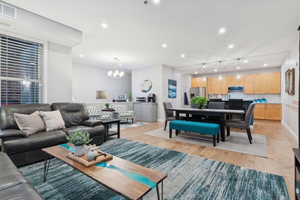 Photo of 209 8th Street E #201, Saint Paul, MN 55101 (MLS # 7002161)