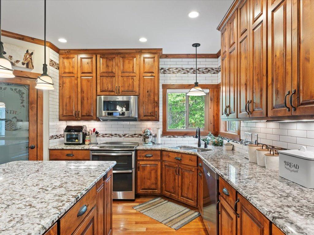 5877 County Road 13