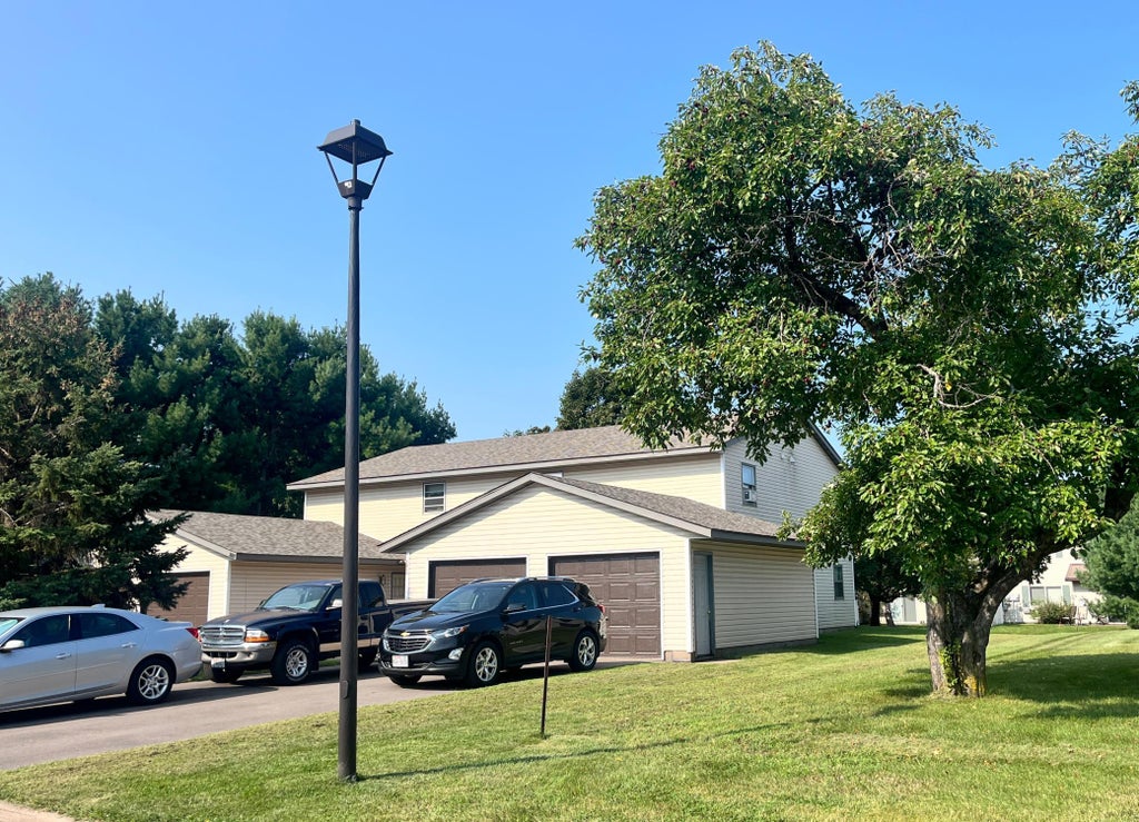 Photo of 1613 Redwood Drive, Hudson, WI 54016 (MLS # 7161730)