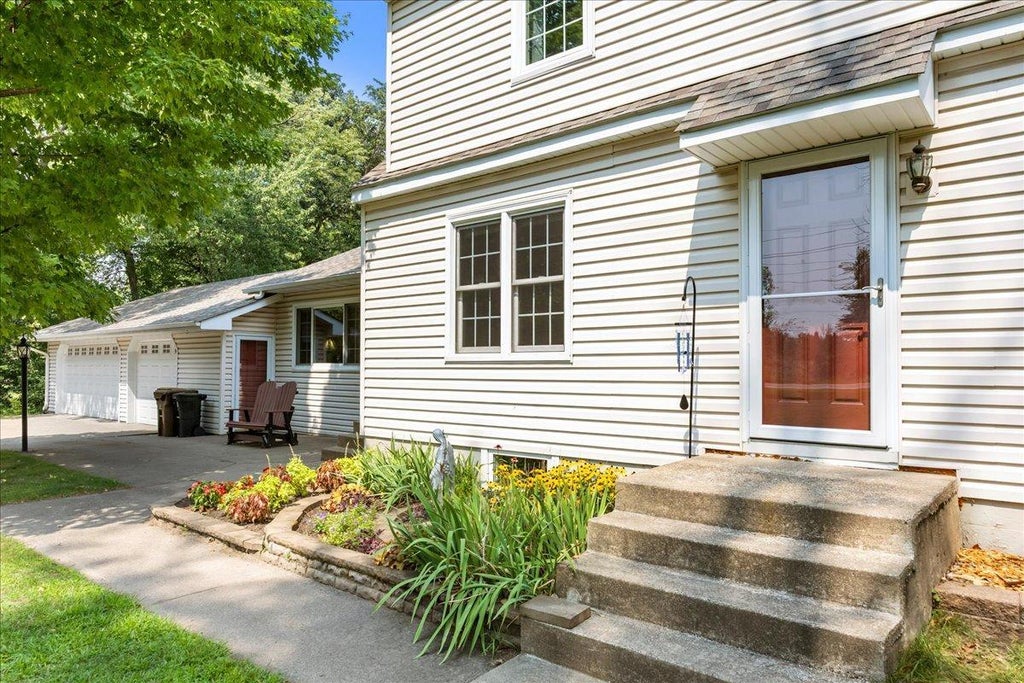 Photo of 11720 129th Avenue N, Dayton, MN 55327 (MLS # 7123761)