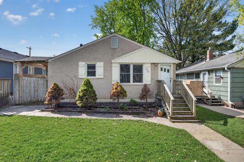 1848 Montana Avenue E Saint Paul MN 55119