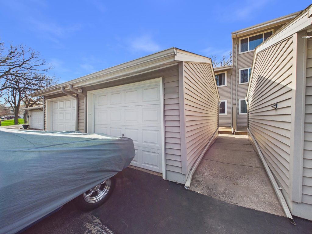 Photo of 510 Pleasant Drive, Hastings, MN 55033 (MLS # 7058548)