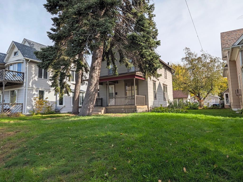 743 Fillmore Street NE