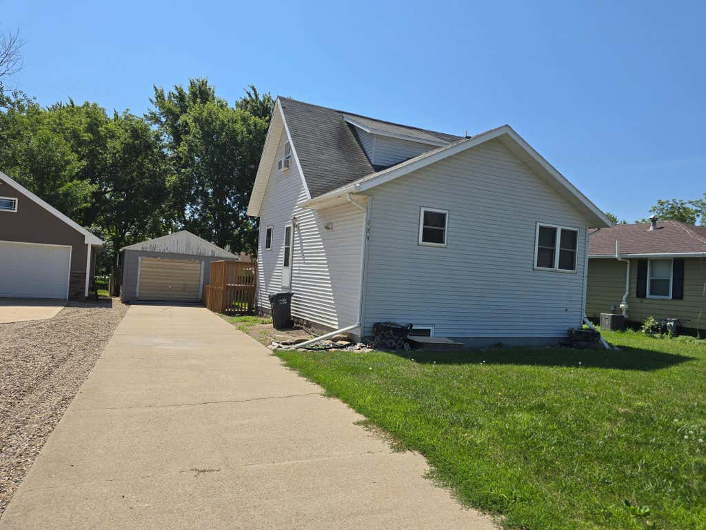 Photo of 729 4th Avenue, Brewster, MN 56119 (MLS # 7110562)