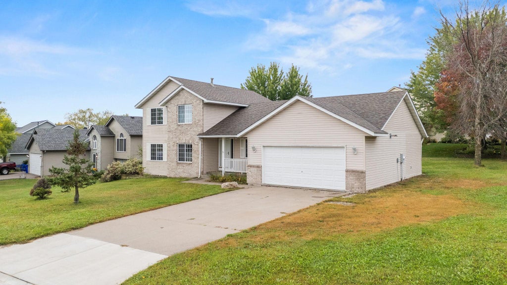 Photo of 400 Durango Drive, Roberts, WI 54023 (MLS # 7150947)
