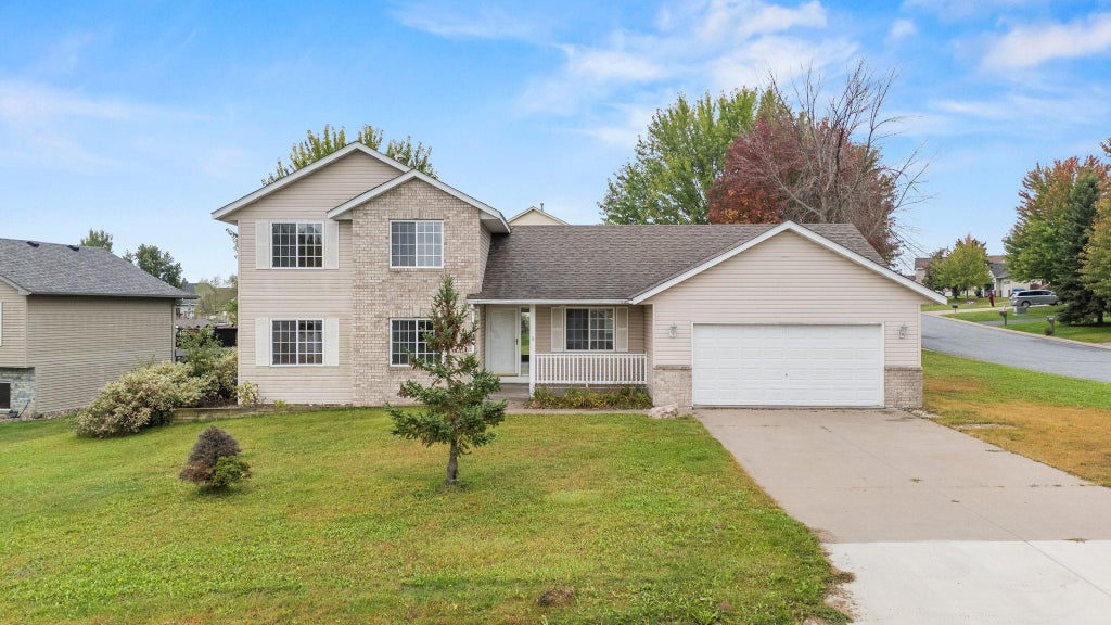 Photo of 400 Durango Drive, Roberts, WI 54023 (MLS # 7150947)