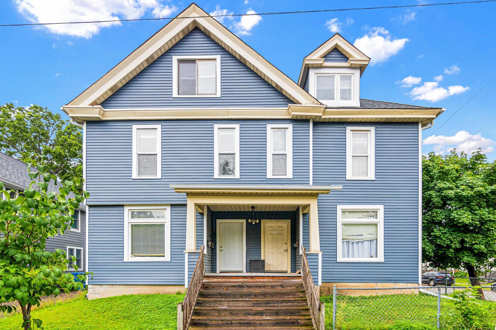 Photo 1 of 37 — 2121 13th Avenue S, Minneapolis, MN 55404