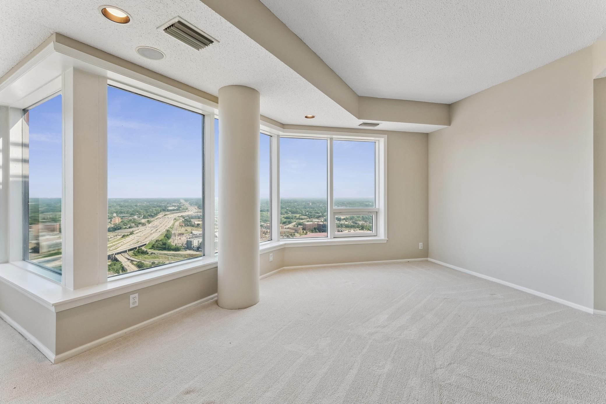 168 6th Street E 4503