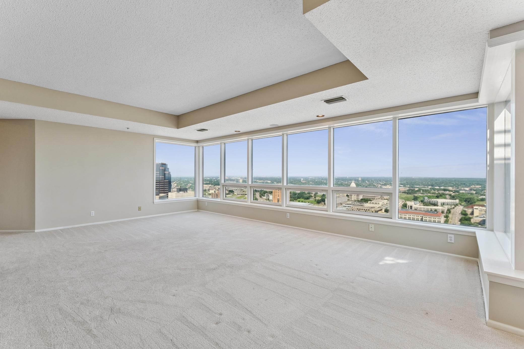 168 6th Street E 4503