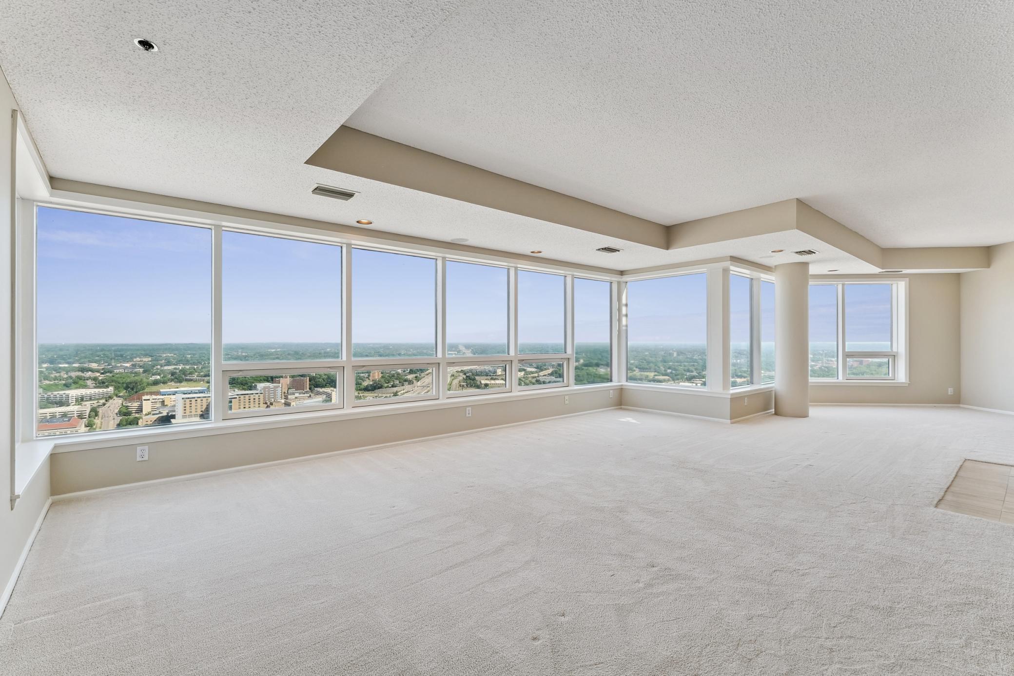 168 6th Street E 4503
