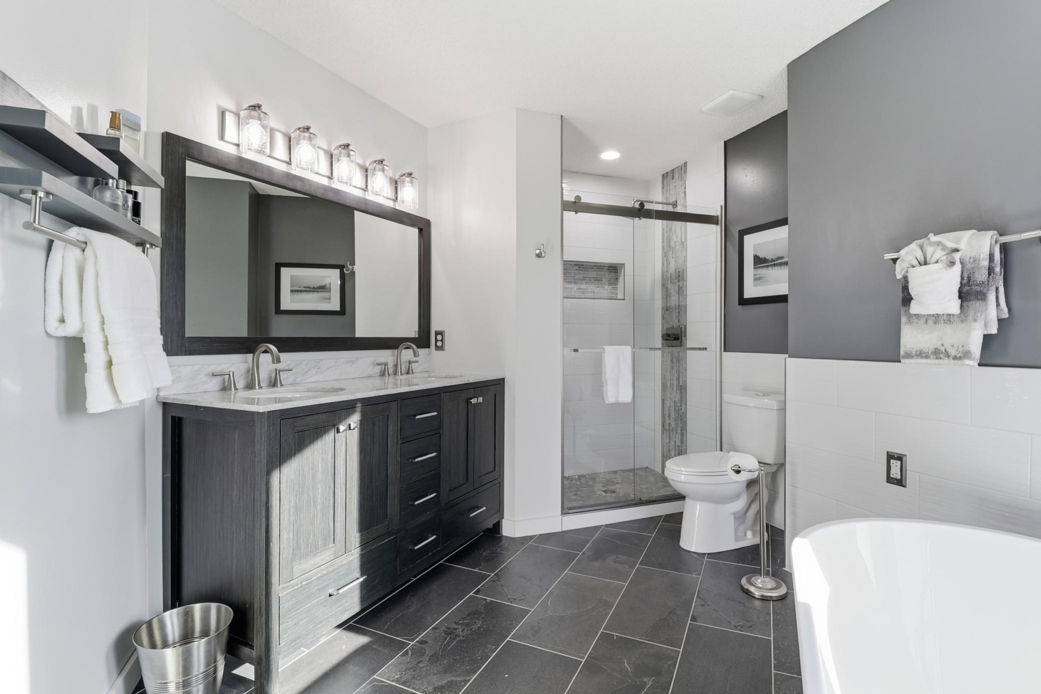 14684 Landau Lane NE