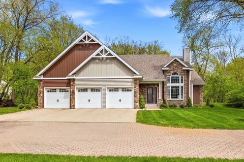 Photo of 16622 206th Circle, Hutchinson, MN 55350 (MLS # 7068790)