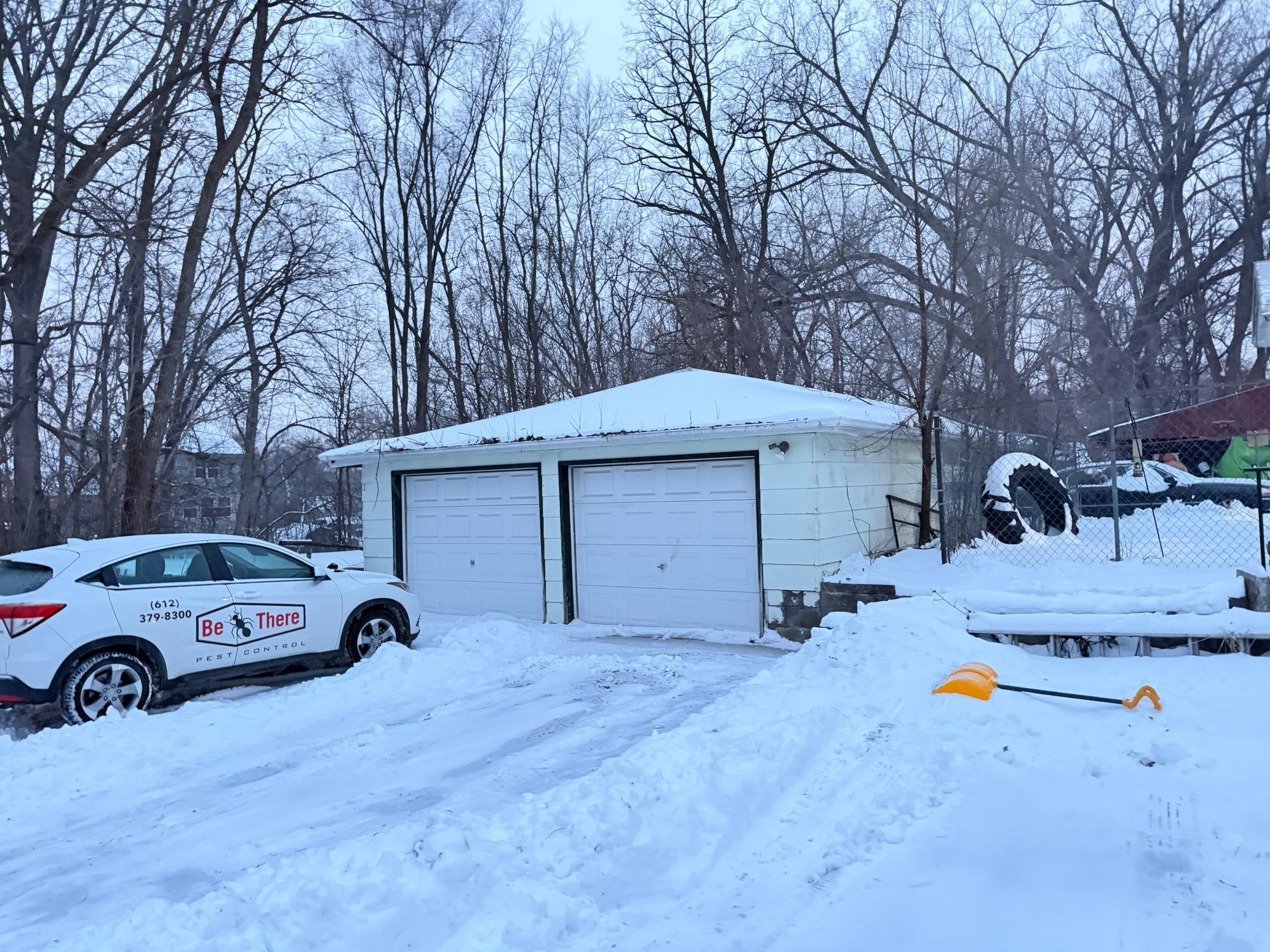 380 Larpenteur Avenue E