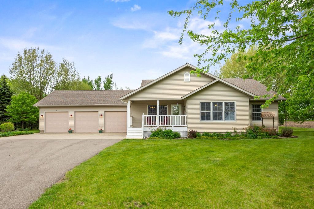 Photo of 2920 97th Court, Plato, MN 55370 (MLS # 7074800)