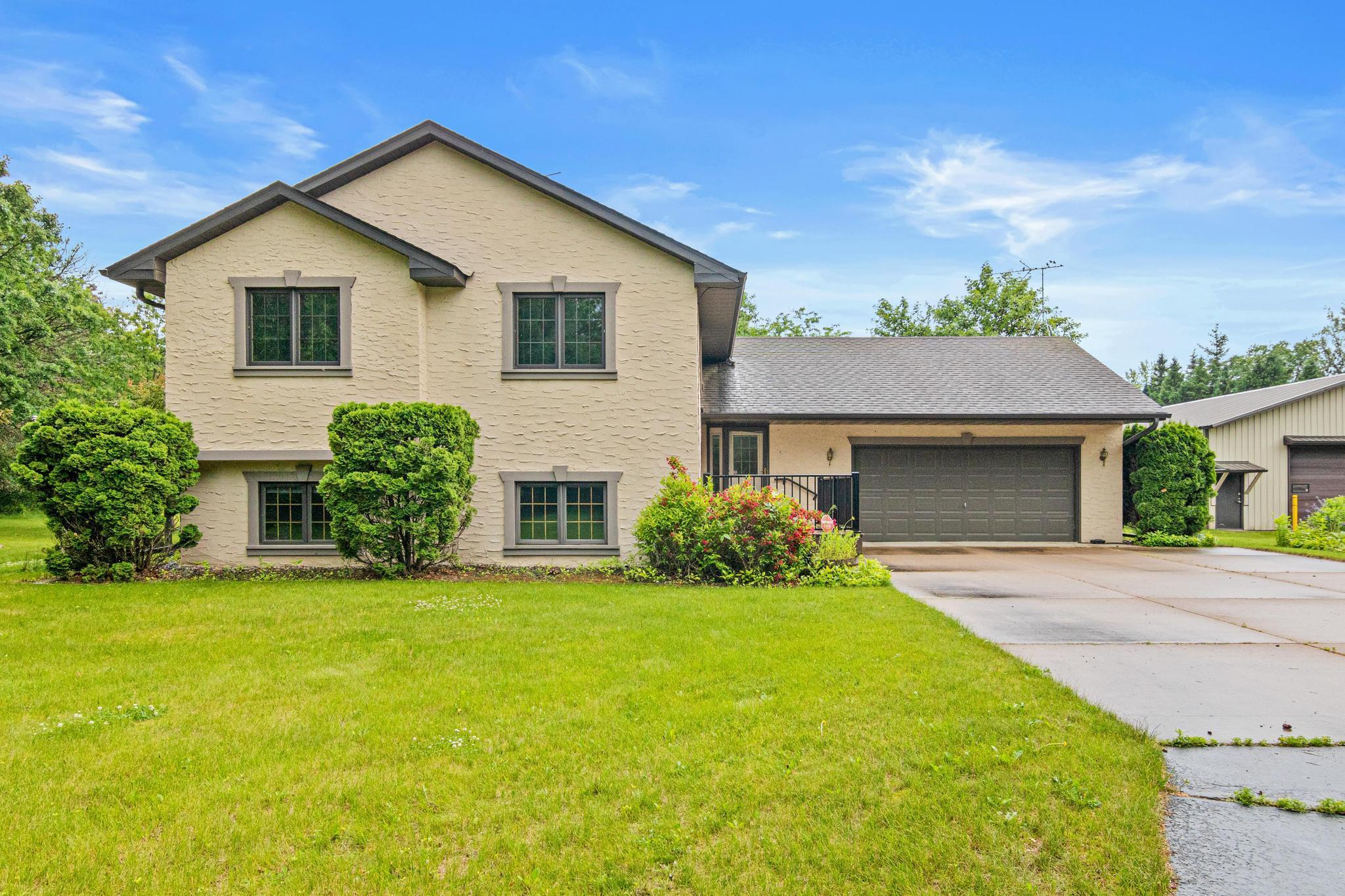 160 196th Drive NW