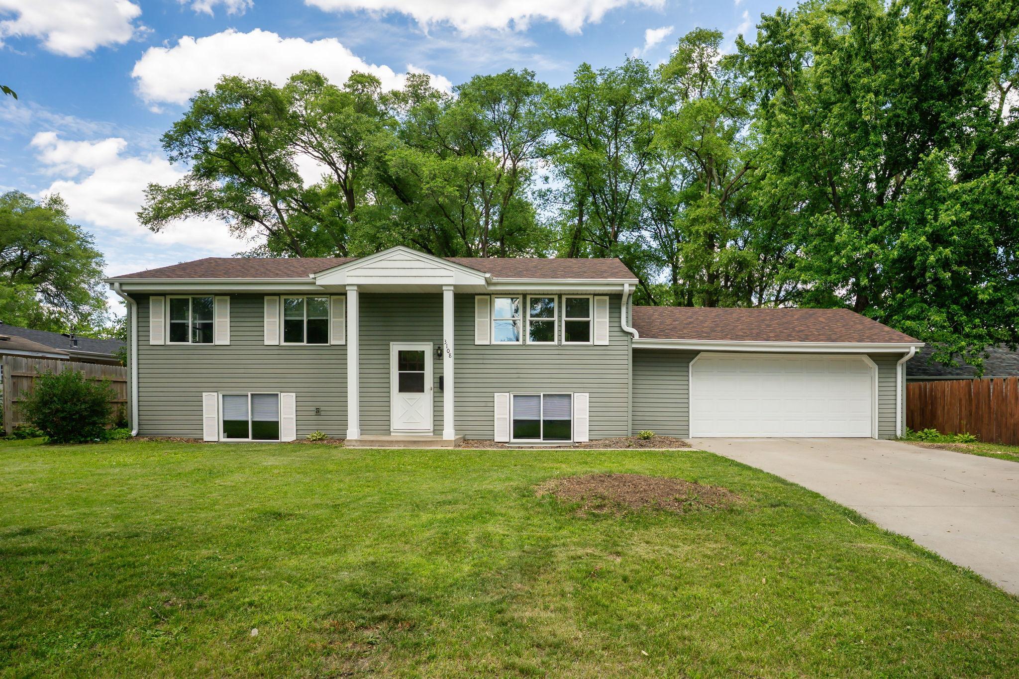 3108 W 108th Street